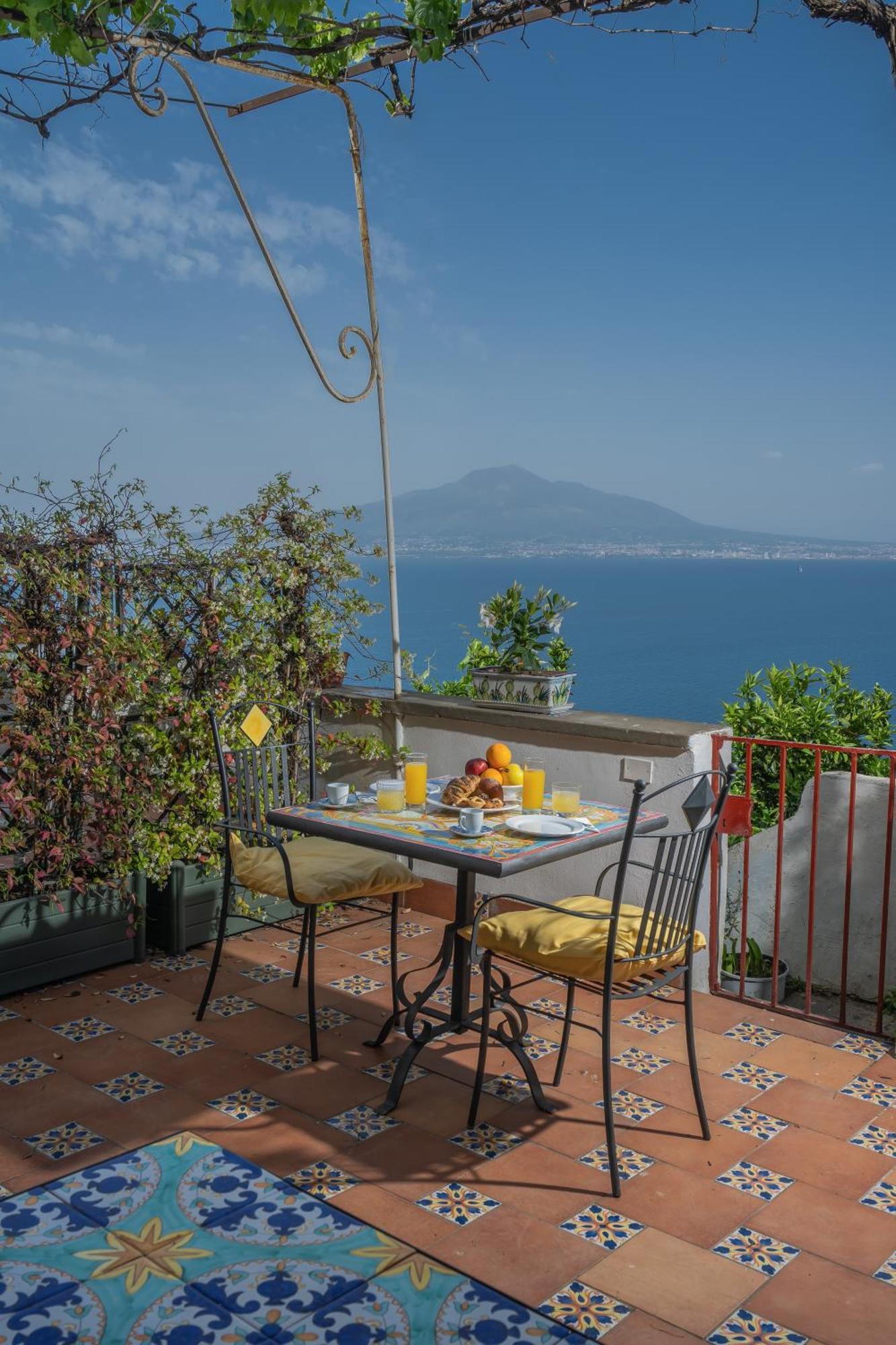 Hotel La Torretta à Vico Equense Extérieur photo